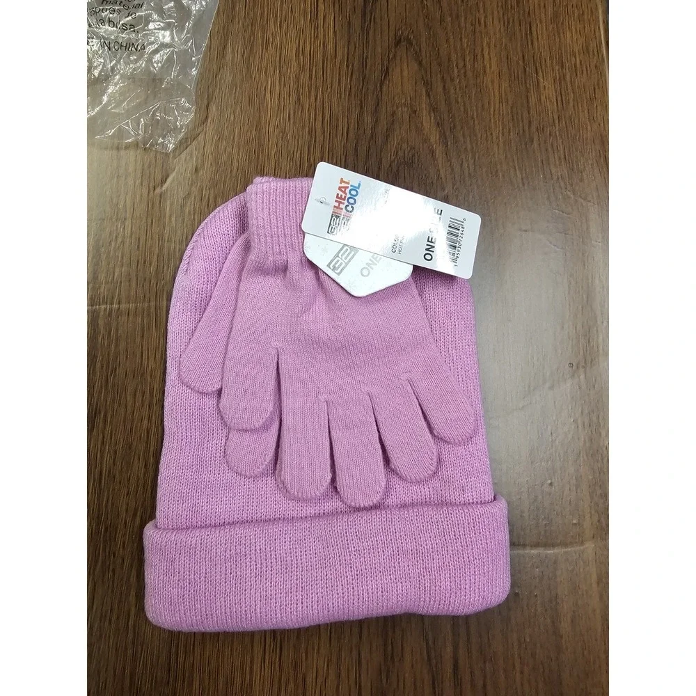 32 Degrees Pink‎ Hat and Gloves Set Winter Warm Knit Cold Weather Gear